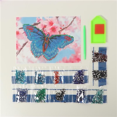 Алмазная мозаика с частичным заполнением «Бабочка» 15×21 см, холст