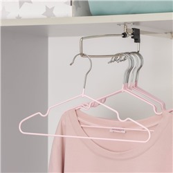 Вешалка-плечики для одежды детская, размер 30-34, антискользящее покрытие, цвет нежно-розовый