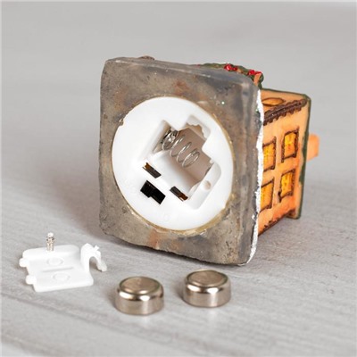 Светодиодная фигура «Дом» 5 × 4 × 4 см, керамика, батарейки AG13х2, свечение тёплое белое