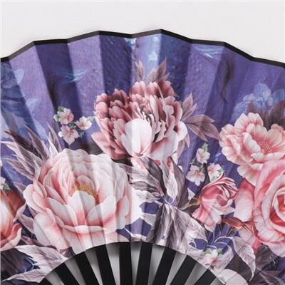 Веер пластик, текстиль h=26,5 см "Крупные розы на синем фоне"