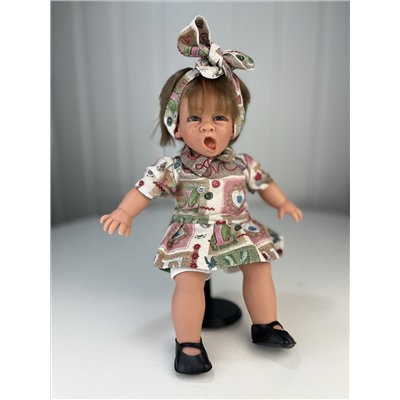 Кукла Джестито, девочка в платье и кофте, зевает, 28 см , арт. 10009