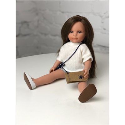 Кукла Нина, темные волосы, с сумочкой, 33 см , арт. 33109