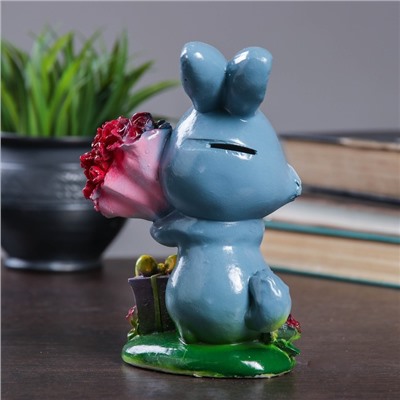 Копилка "Кролик с букетом роз" 9х11х17см