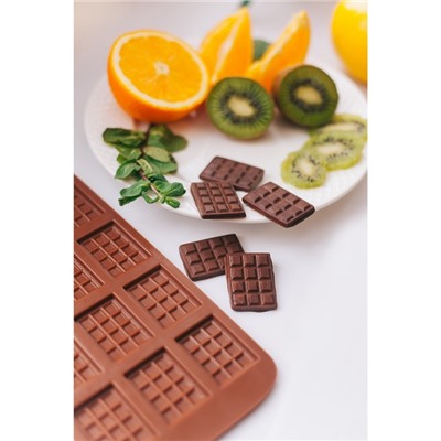 Форма силиконовая для шоколада Доляна «Плитка», 21,5×10,7 см, 12 ячеек (2,7×3,9 см), цвет шоколадный