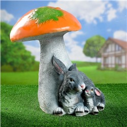 Садовая фигура "Гриб подосиновик с зайцами лежачими" 45х34см