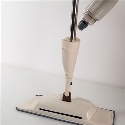 Швабра для мытья пола с распылителем и щётка-пылесос 2 в 1, насадка микрофибра 41×14 см, ручка 128 см, цвет бежевый