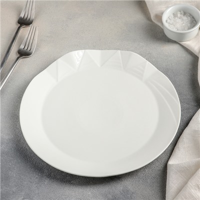 Тарелка фарфоровая обеденная Magistro «Изобилие», d=25 см, цвет белый
