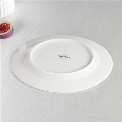 Набор тарелок фарфоровый Magistro «Миледи», 18 предметов: 6 тарелок d=20 см, 6 тарелок d=25 см, 6 салатников 800 мл