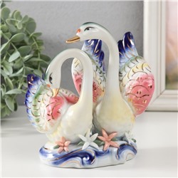 Сувенир керамика "Лебеди в заводи с цветами" цветные