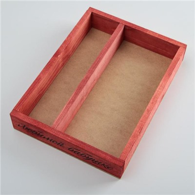 Кашпо деревянное 25.5×20×5 см "Любимой бабушке", красный