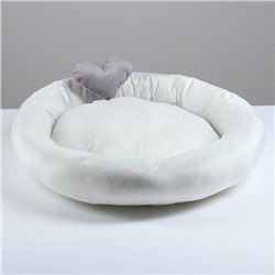 Лежанка мягкая круглая + игрушка сердечко, 58 х 11 см, молочная