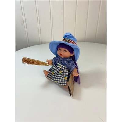 Пупс-мини "Ведьмочка", с фиолетовыми волосами, в джинсовом платье и шляпе, 18 см. арт. 138U-8