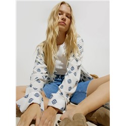 Рубашка с абстрактным принтом  цвет: Молочный B2850/esbern | купить в интернет-магазине женской одежды EMKA