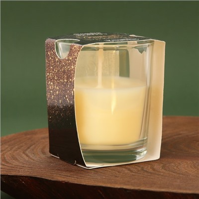 Новогодняя свеча в стакане «Светлого Рождества и счастливого Нового года», аромат ваниль, 5 х 5 х 6 см