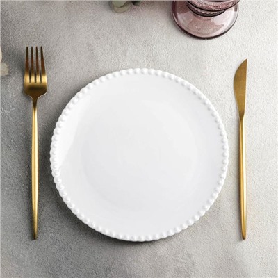 Тарелка фарфоровая десертная Magistro «Лакомка», d=20 см, цвет белый
