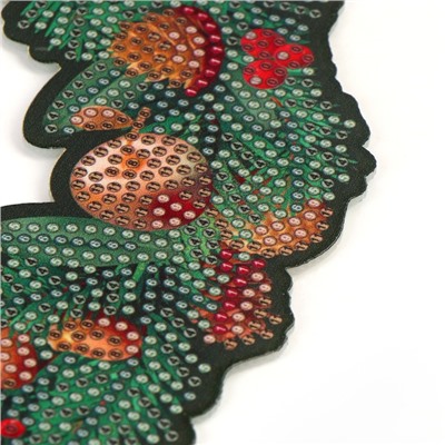 Новогодняя алмазная мозаика с полным заполнением на фигурке. Новогодний венок «Новый год. Снегирь», 20 х 20 см