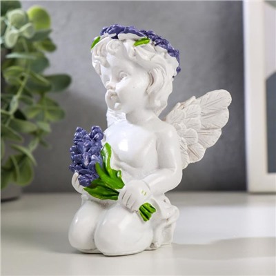 Сувенир полистоун "Белоснежный ангел с лавандой, в венке из лаванды" МИКС 10,2х6,8х5,3 см