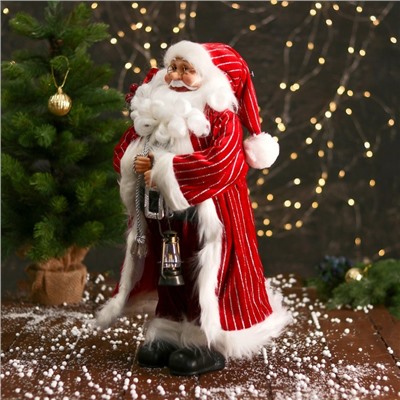 Дед Мороз "В полосатой шубе, фонариком и подарками" 47 см, бело-красный